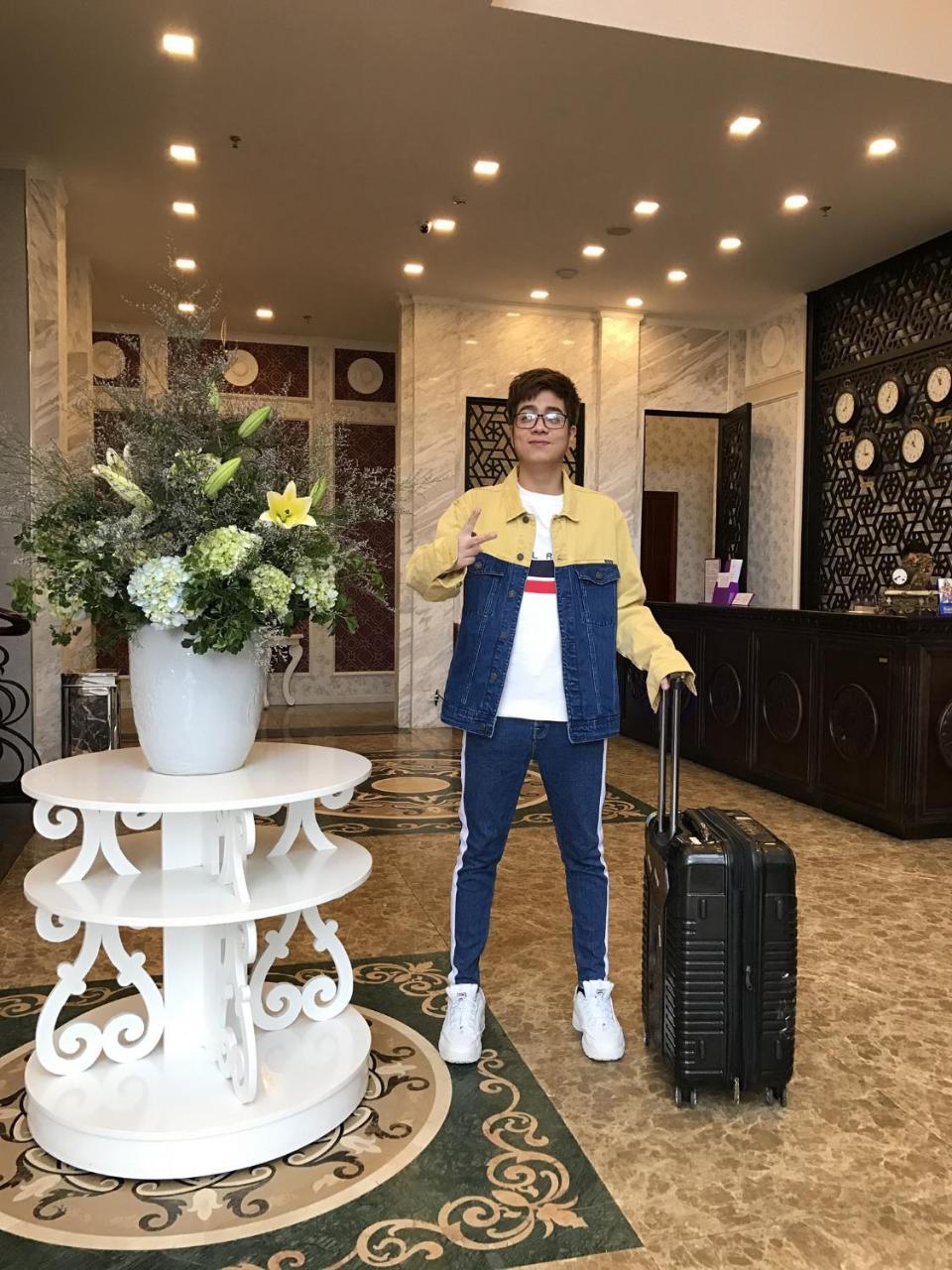 דה לאט Hotel Du Lys מראה חיצוני תמונה