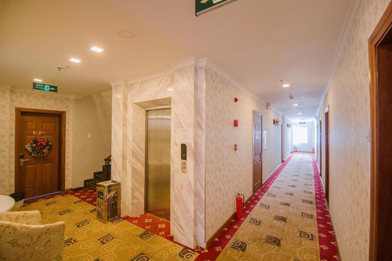 דה לאט Hotel Du Lys מראה חיצוני תמונה